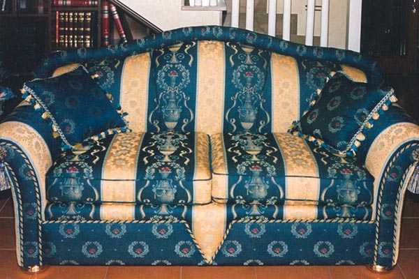 Tappezzeria a roma per divani